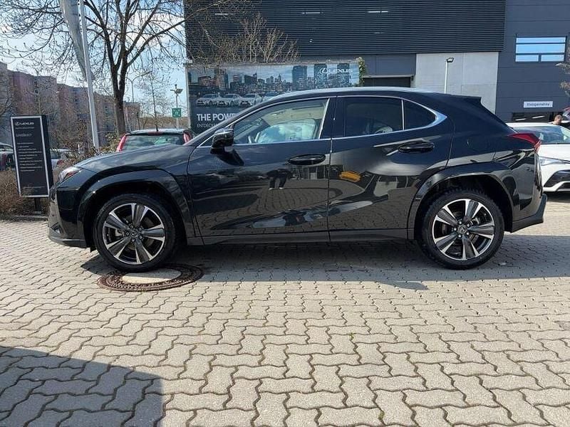 Gebraucht Lexus UX 184 PS (135 kW) 2023 Schwarz SUV