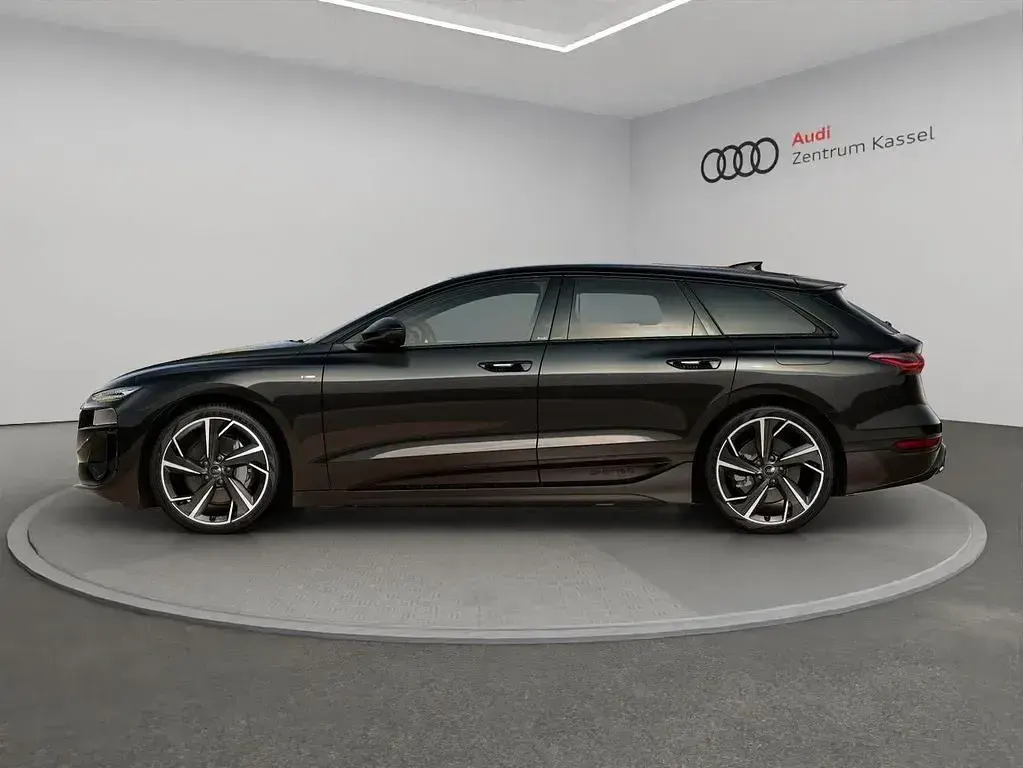 Nowe Audi A6 e-tron S-Line 269 kW (367 KM) 2026 Czarny Kombi