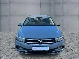 Gebraucht VW Passat Business 150 PS (110 kW) 2023 Mondsteingrau Kombi