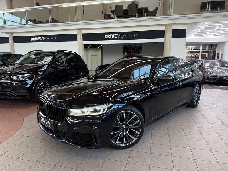 Schwarz Gebraucht 2022 BMW 740 M Sport Limousine | 52.999 € (Fairer Preis) - Bild 1/4