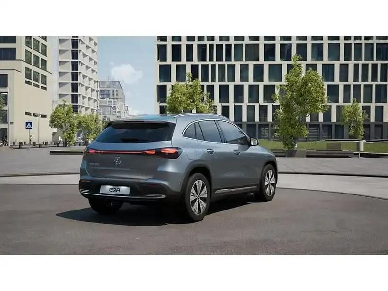 Gebraucht Mercedes EQA250+ 139 kW (190 PS) 2025 Metalliclack hightechsilber SUV