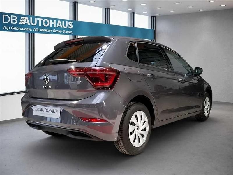 Gebraucht VW Polo Life 95 PS (69 kW) 2023 Grau Kleinwagen