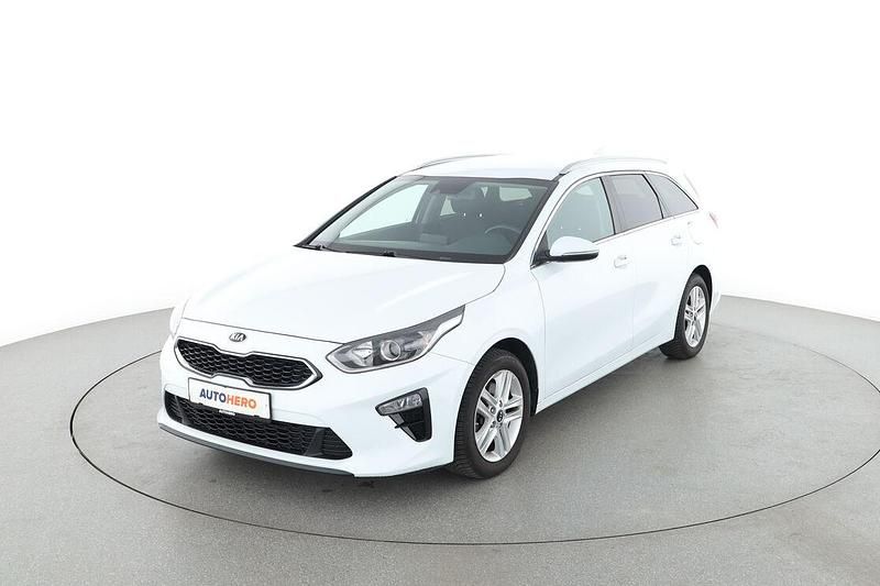 Weiß Gebraucht 2019 Kia Ceed Vision Kombi | 11.970 € (Guter Preis) - Bild 1/3