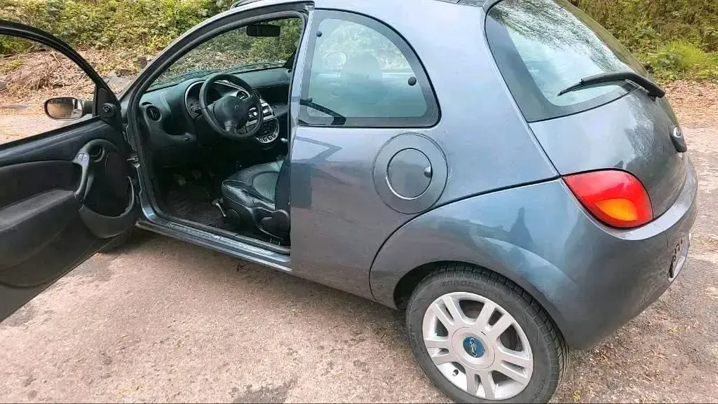 Gebraucht Ford Ka 65 PS (47 kW) 2004 Kleinwagen