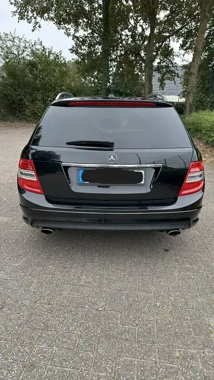 Gebraucht Mercedes C350 Avantgarde 272 PS (200 kW) 2010 Schwarz Limousine
