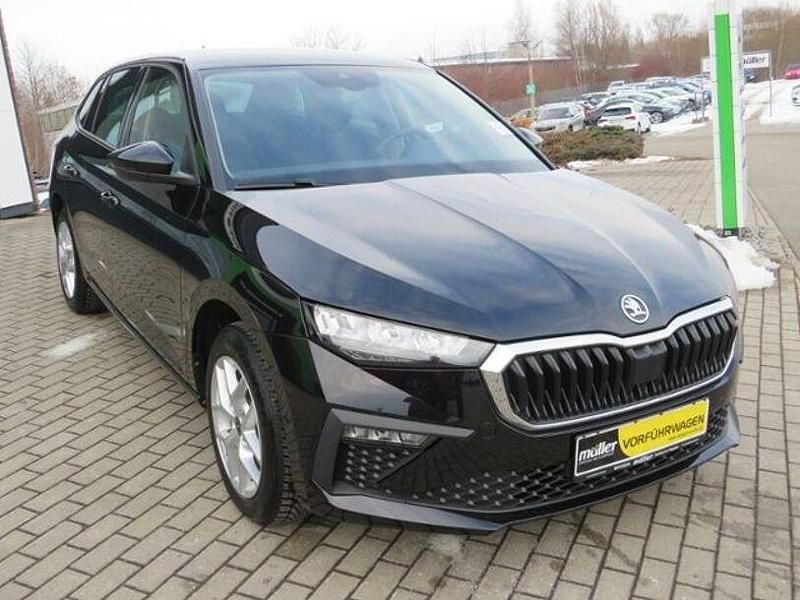 Gebraucht Skoda Scala Selection 116 PS (85 kW) 2025 Schwarz (black magic) Kleinwagen