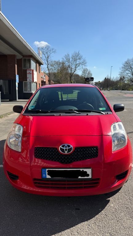 Rot Gebraucht 2007 Toyota Yaris Kleinwagen | 1.750 € (Fairer Preis) - Bild 1/4