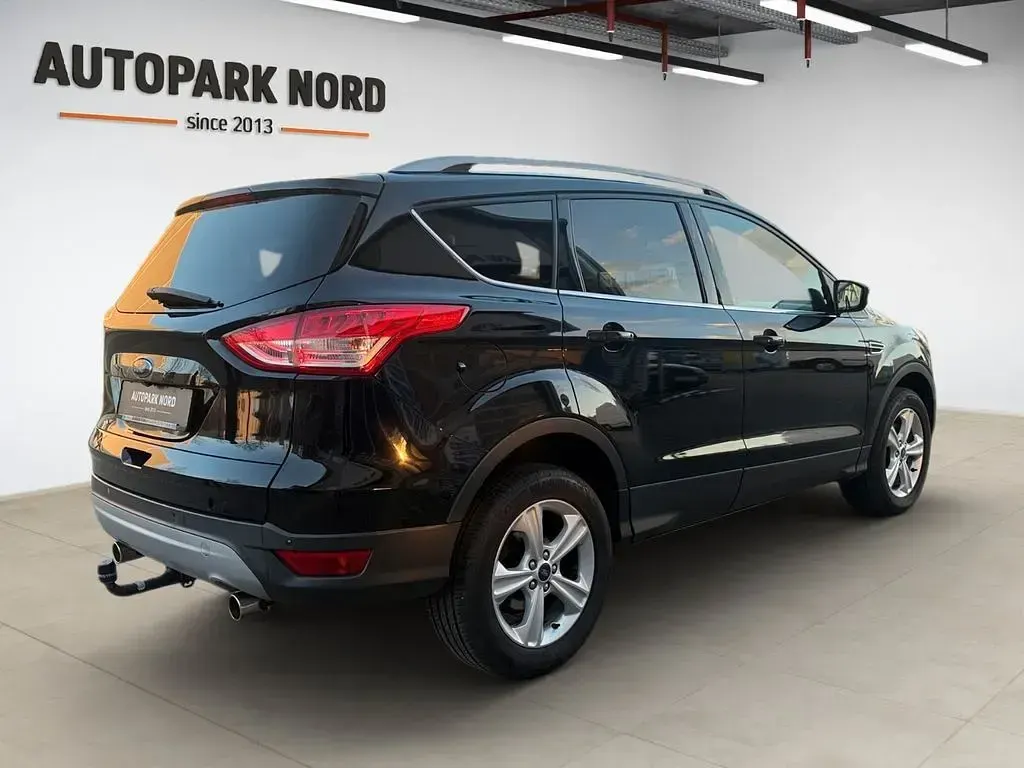 Usata Ford Kuga Titanium 179 CV (131 kW) 2017 Nero SUV