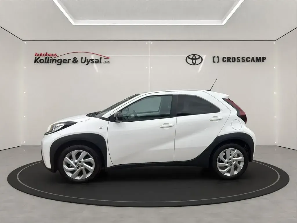 Neu Toyota Aygo X 72 PS (52 kW) 2025 Weiß SUV