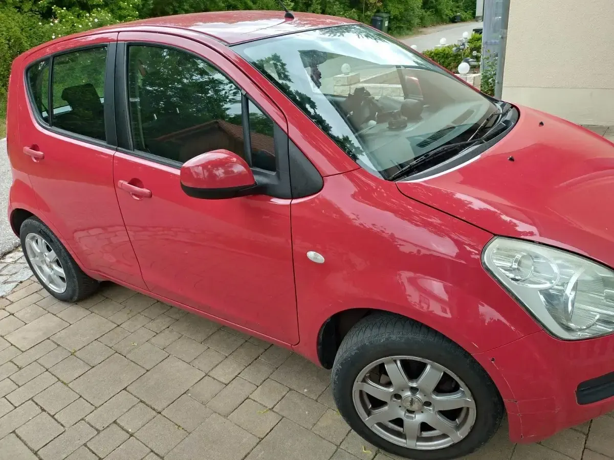 Gebraucht Suzuki Splash Club 65 PS (47 kW) 2009 Rot Kleinwagen
