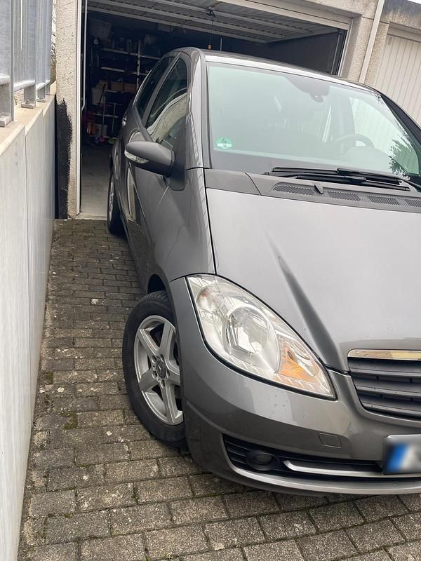 Gebraucht Mercedes A160 82 PS (60 kW) 2009 Grau Kleinwagen