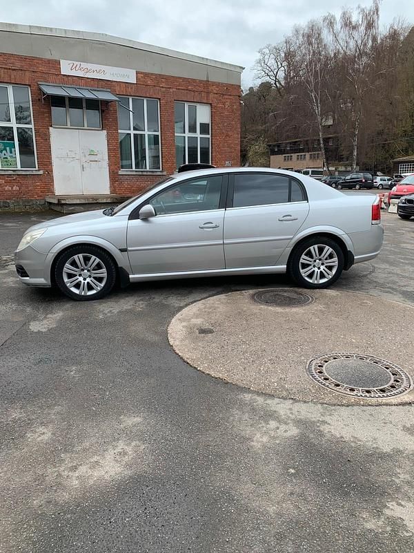 Gebraucht Opel Vectra 150 PS (110 kW) 2005 Silber Limousine