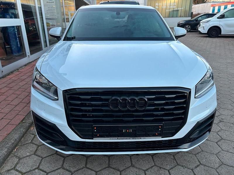 Gebraucht Audi Q2 Comfort 150 PS (110 kW) 2017 Weiß SUV