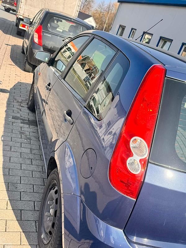 Gebraucht Ford Fiesta 75 PS (55 kW) 2006 Blau Kleinwagen