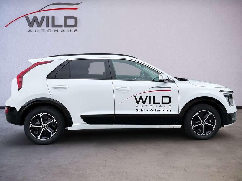 Gebraucht Kia Niro Spirit 105 PS (77 kW) 2024 Weiß SUV