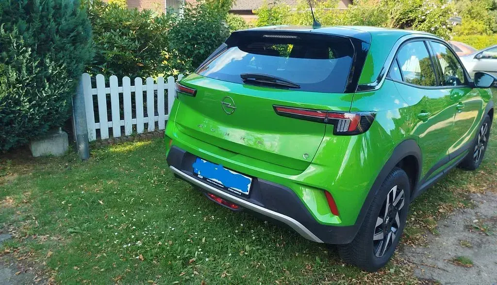 Gebraucht Opel Mokka-e Elegance 100 kW (136 PS) 2022 Grün SUV