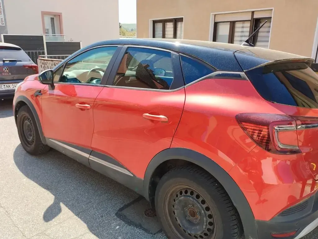 Używany Renault Captur Experience 91 KM (66 kW) 2020 Czerwony SUV