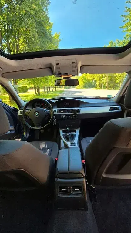 Brugt BMW 318 143 HK (105 kW) 2010 Sort Stationcar