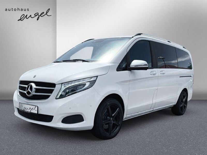 Bergkristallweiß metallic Gebraucht 2018 Mercedes V250 Edition Van / Kleinbus | 44.479 € (Fairer Preis) - Bild 1/4