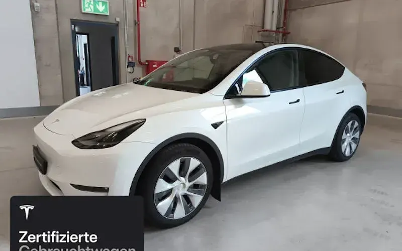 Gebraucht Tesla Model Y 273 kW (372 PS) 2023 Weiß SUV