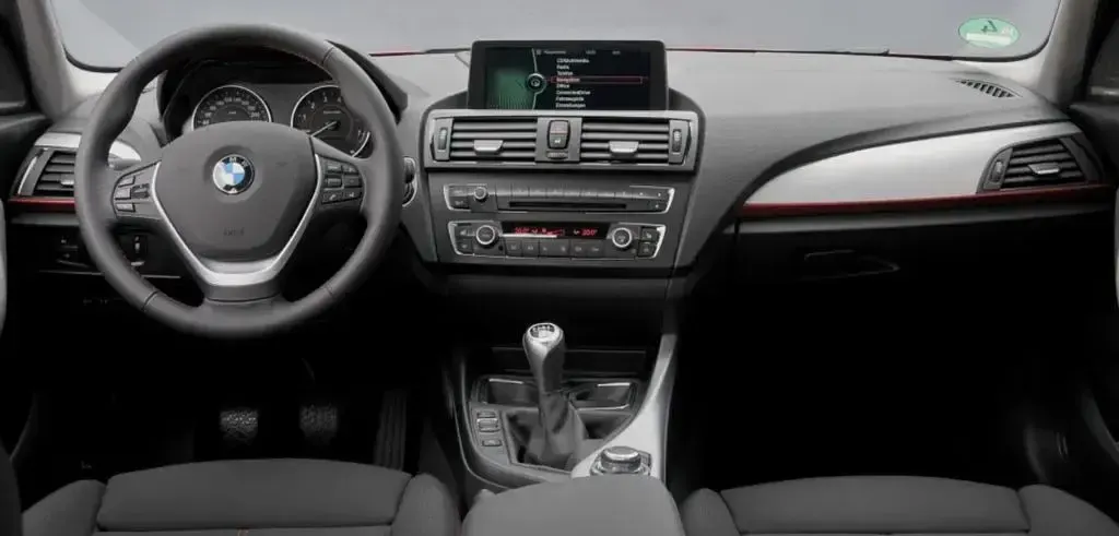Gebraucht BMW 114 102 PS (75 kW) 2015 Schwarz Kleinwagen