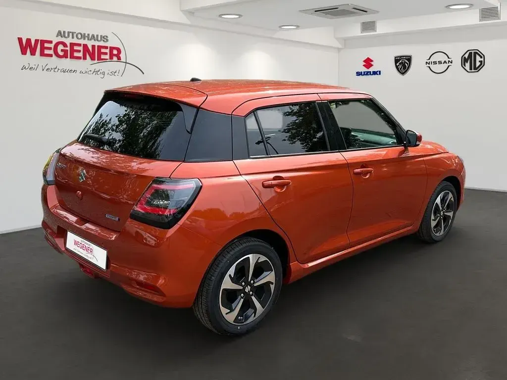 Neu Suzuki Swift Comfort+ 83 PS (61 kW) 2026 Flame orange pearl met. Kleinwagen