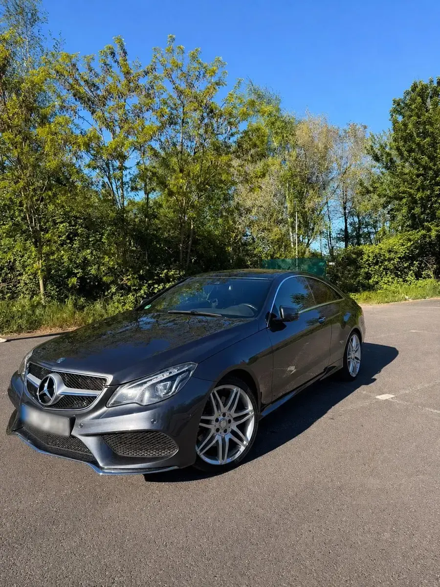 Gebraucht Mercedes E400 333 PS (244 kW) 2013 Andere farben Coupé