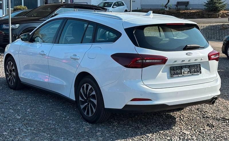 Gebraucht Ford Focus Titanium 116 PS (85 kW) 2023 Weiß Kombi