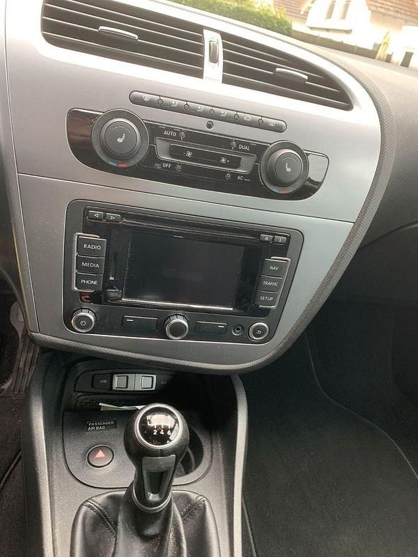 Second-hand Seat Leon FR 125 CP (91 kW) 2012 Negru Berlinǎ