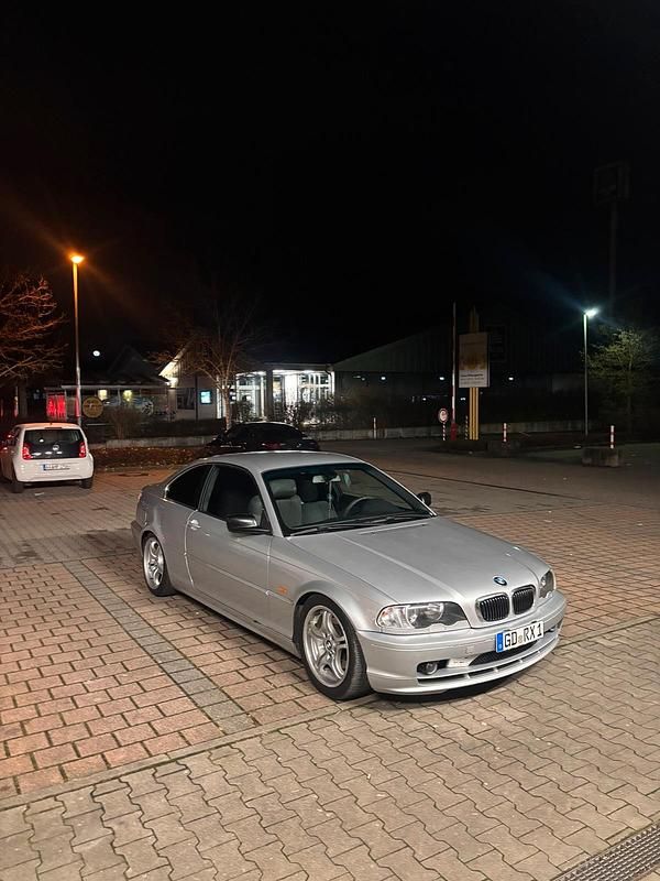 Gebraucht BMW 325 192 PS (141 kW) 2000 Silber Coupé