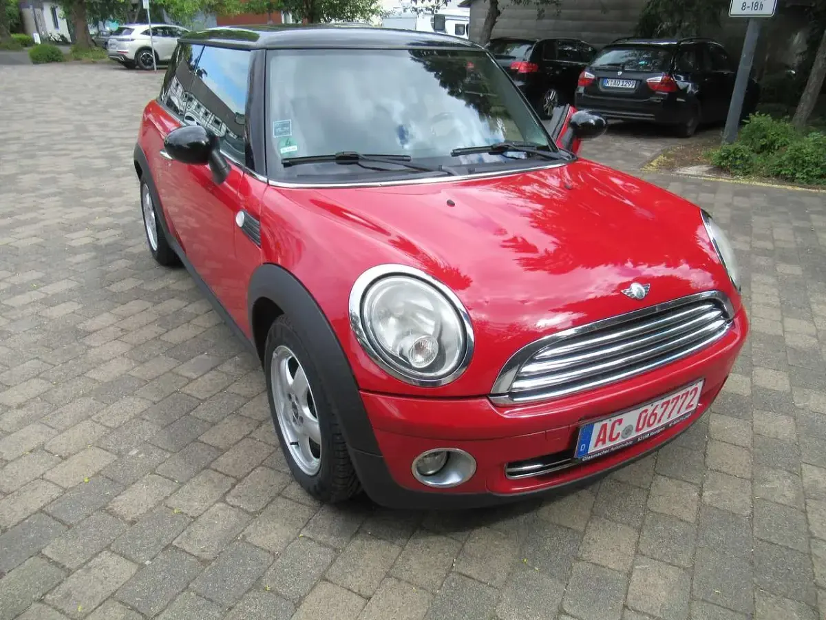 Usata Mini Cooper 120 CV (88 kW) 2009 Rosso Utilitaria