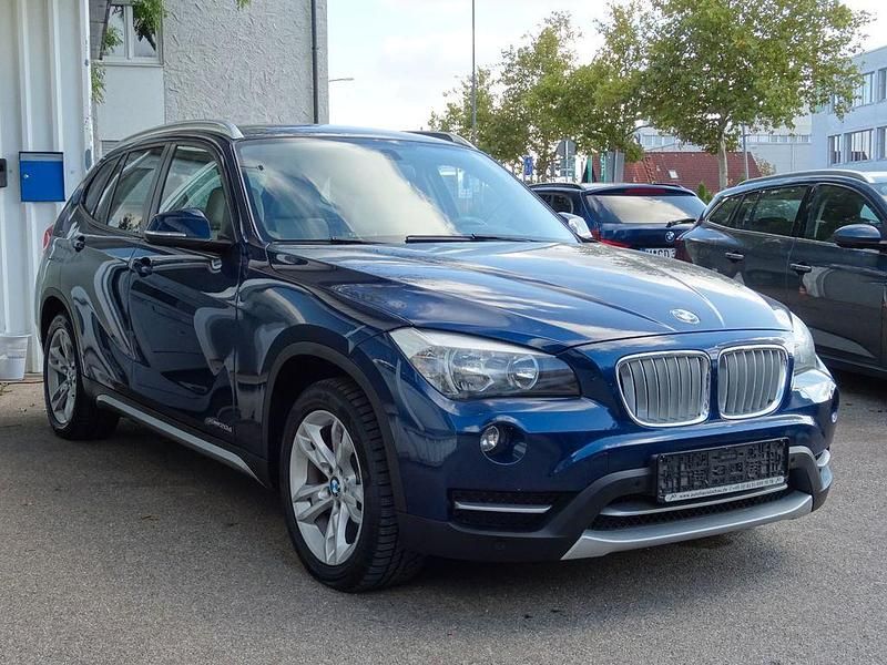 Blau Gebraucht 2013 BMW X1 xLine SUV | 13.950 € (Fairer Preis) - Bild 1/4