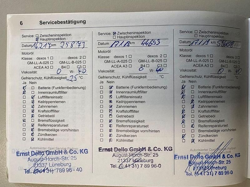 Gebraucht Opel Astra 116 PS (85 kW) 2015 Silber Limousine