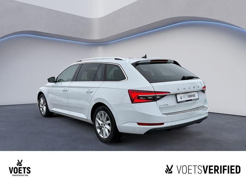 Gebraucht Skoda Superb Style 150 PS (110 kW) 2022 Weiß Kombi