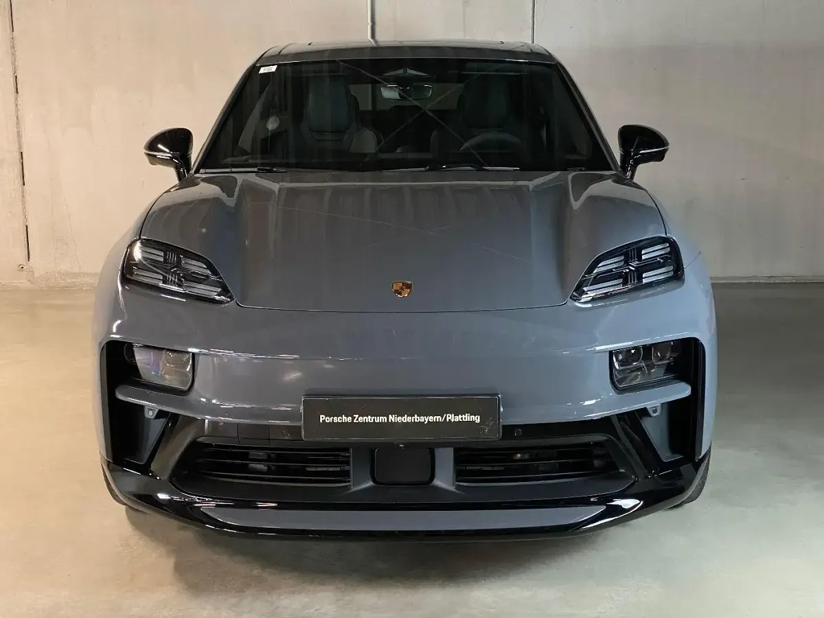 Gebraucht Porsche Macan 419 kW (571 PS) 2026 Grau SUV