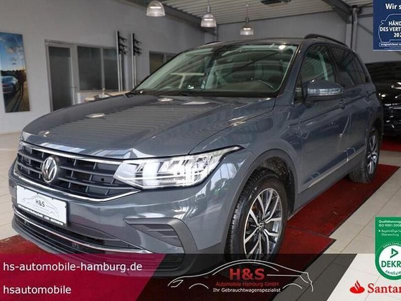 Gebraucht VW Tiguan Life 186 PS (136 kW) 2022 Grau SUV