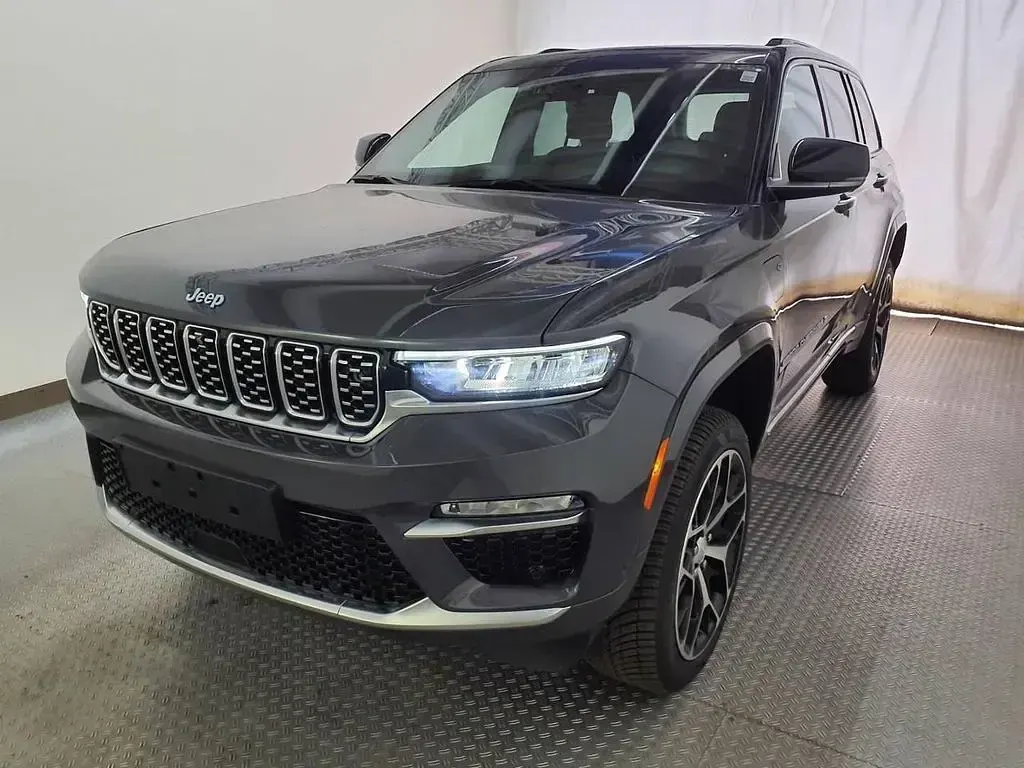 Gebraucht Jeep Grand Cherokee Summit 381 PS (280 kW) 2024 Grau SUV