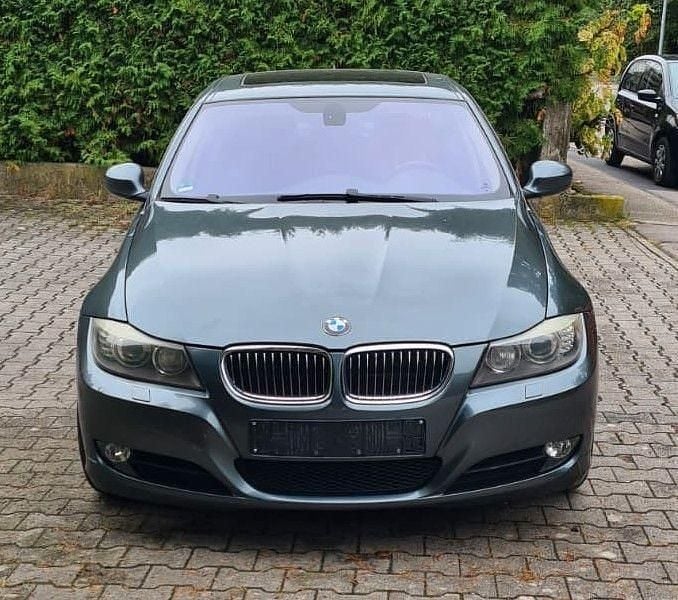Gebraucht BMW 330 272 PS (200 kW) 2009 Grau Limousine