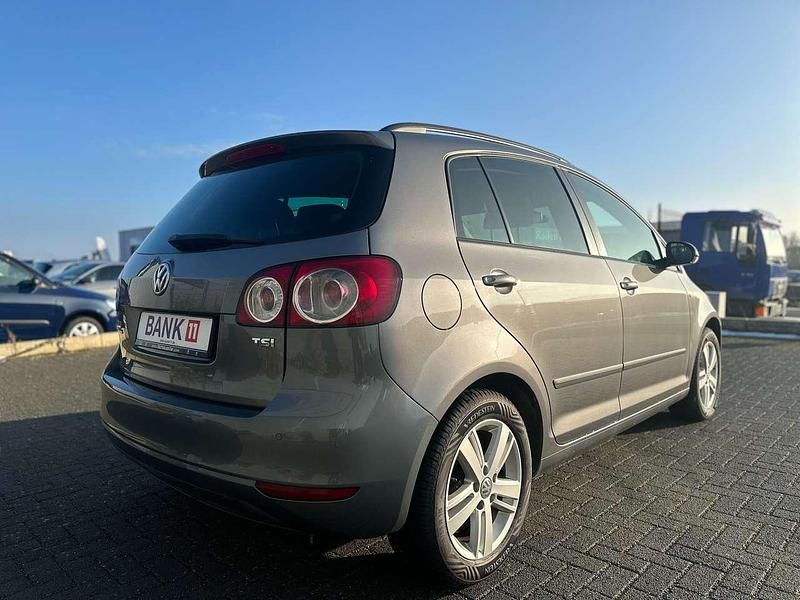Gebraucht VW Golf VII Match 86 PS (63 kW) 2012 United grey metallic Kleinwagen