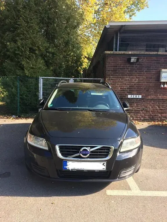 Gebraucht Volvo V50 114 PS (83 kW) 2010 Schwarz Kombi