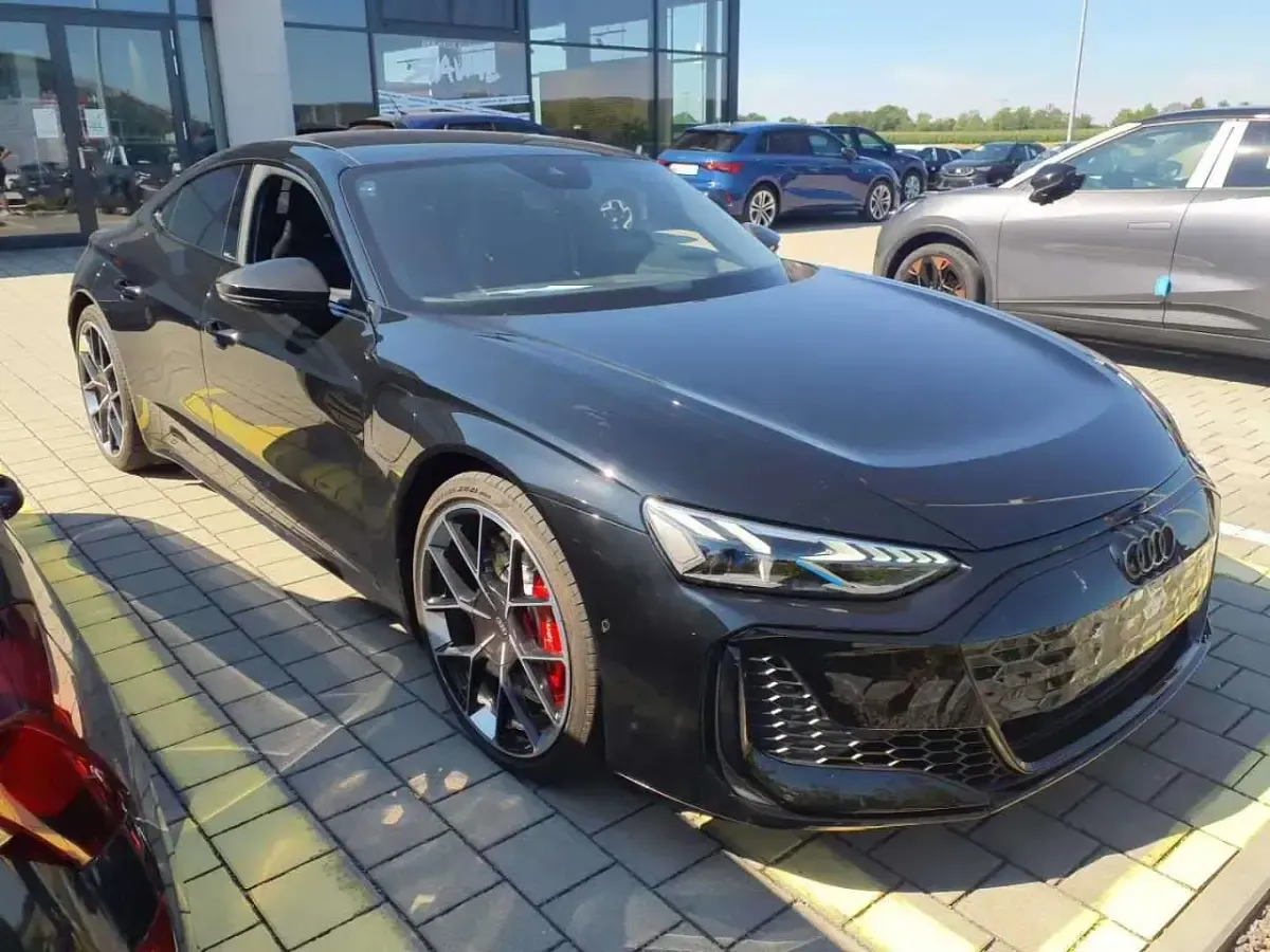Gebraucht Audi RS e-tron GT Sport 570 kW (775 PS) 2025 Schwarz Limousine