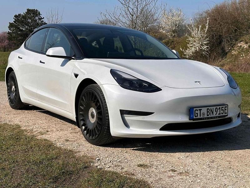 Gebraucht Tesla Model 3 377 kW (513 PS) 2021 Weiß Limousine