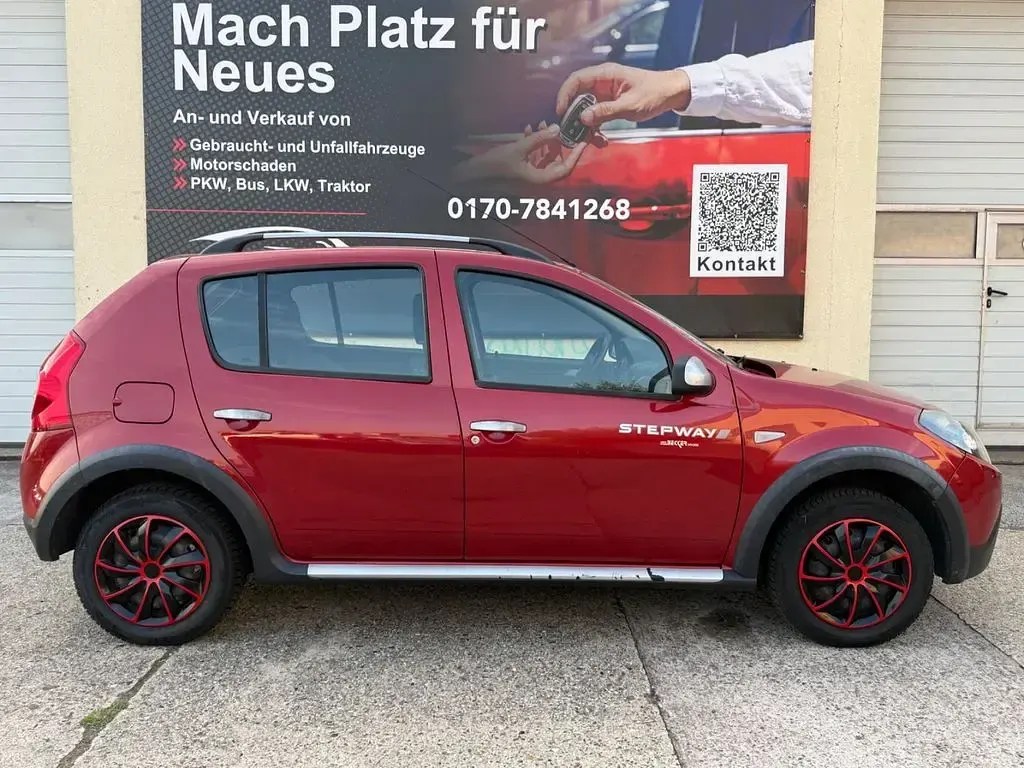 Gebraucht Dacia Sandero Stepway 84 PS (61 kW) 2011 Rot Limousine