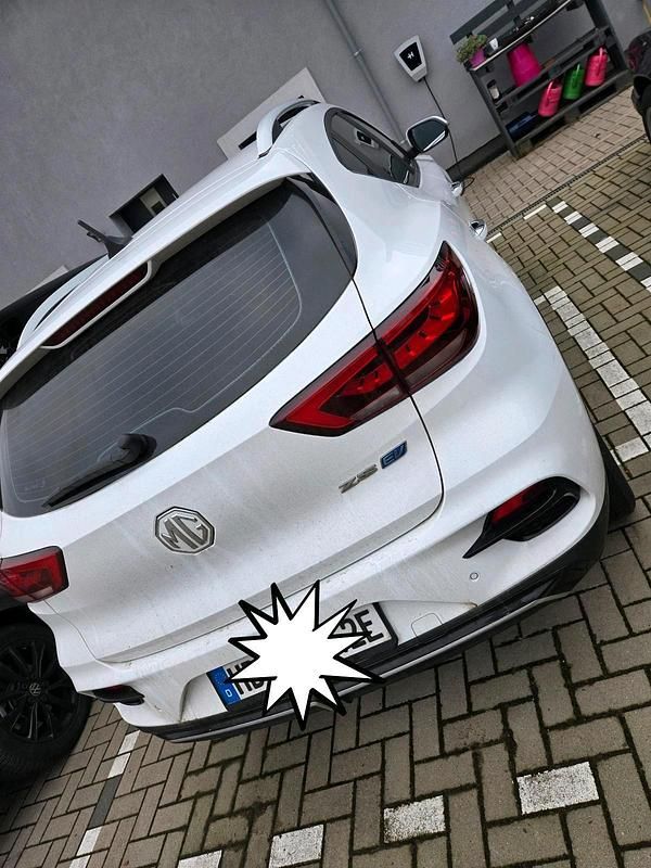 Gebraucht MG ZS 130 kW (177 PS) 2022 Weiß SUV