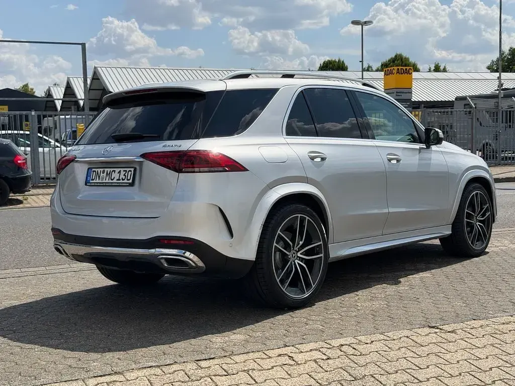 Gebraucht Mercedes GLE300 AMG line 245 PS (180 kW) 2021 Silber SUV