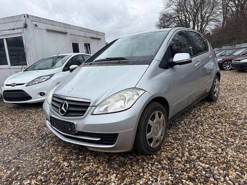 Gebraucht Mercedes A180 Avantgarde 109 PS (80 kW) 2010 Grau Van / Kleinbus
