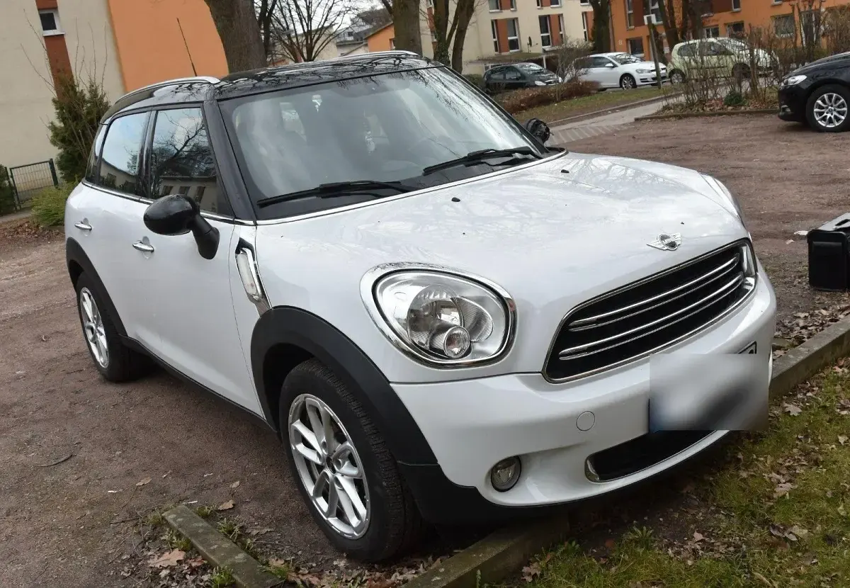 Używany Mini Cooper 122 KM (89 kW) 2016 Biały Hatchback