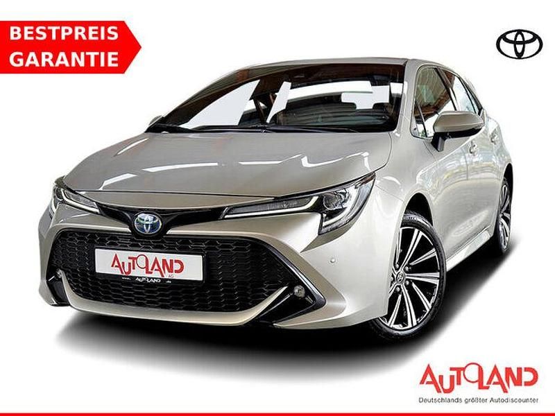 Silber Gebraucht 2022 Toyota Corolla Limousine | 21.990 € (Fairer Preis) - Bild 1/4