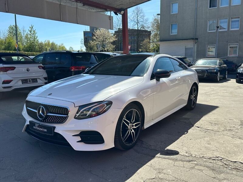 Weiß Gebraucht 2018 Mercedes E200 Coupé | 30.900 € (Fairer Preis) - Bild 1/4