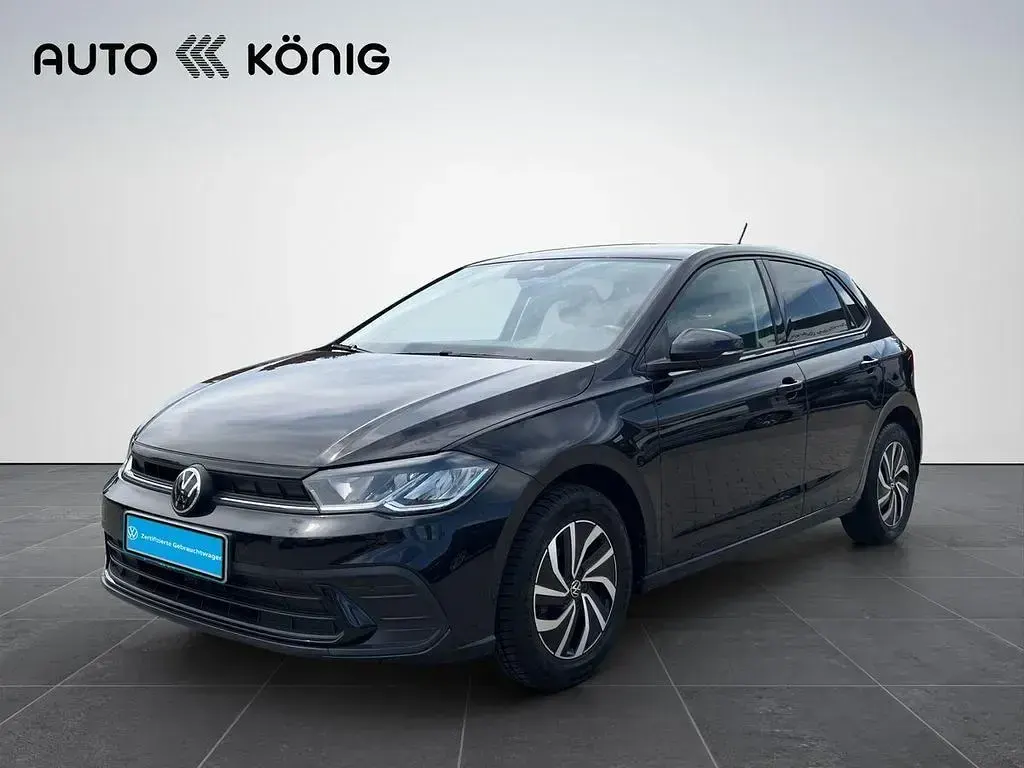 Gebraucht VW Polo Life 95 PS (69 kW) 2023 Schwarz Kleinwagen